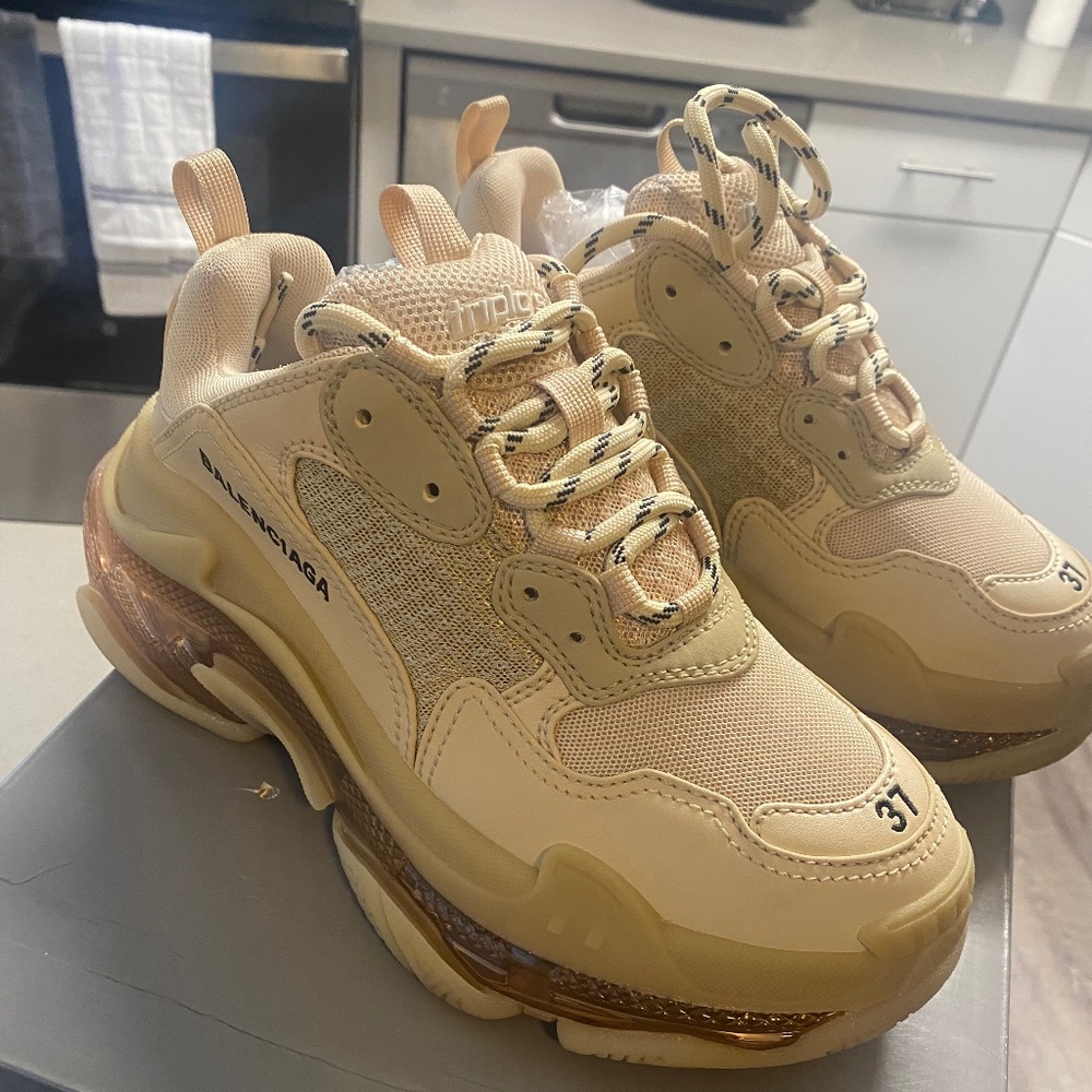 Balenciaga Triple S Clear Sole (Nude)